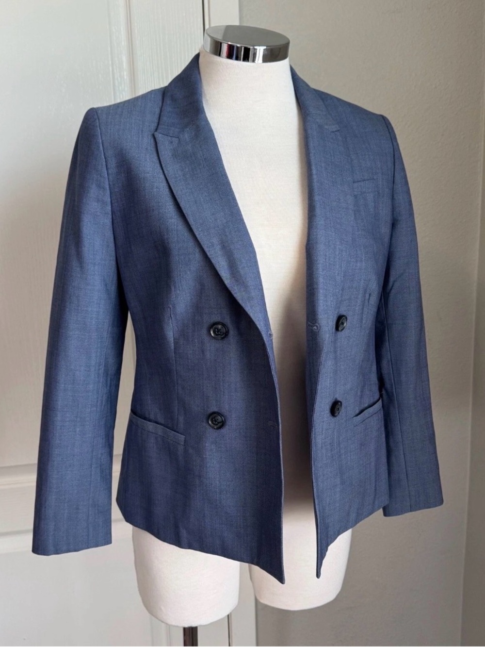 Banana Republic Double-Breasted Blazer chambray blue Preppy Old money